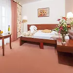 Hotel Francis Palace