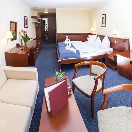 Francis Palace 4*