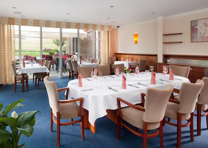 מלון Francis Palace