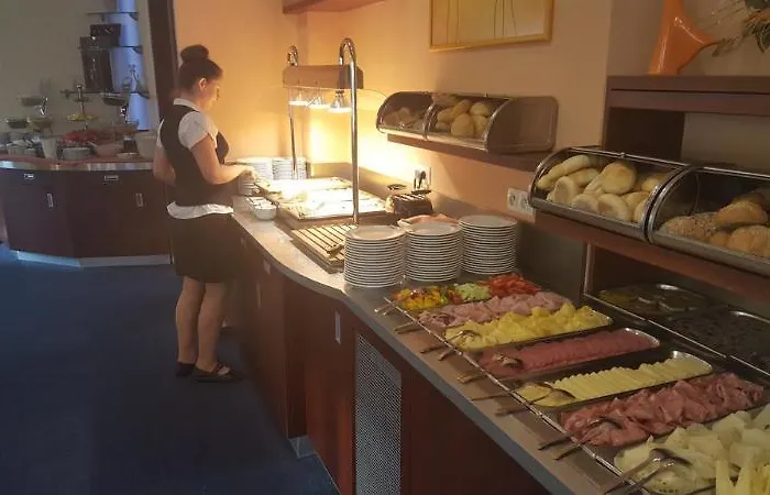 Hotel Francis Palace 4*